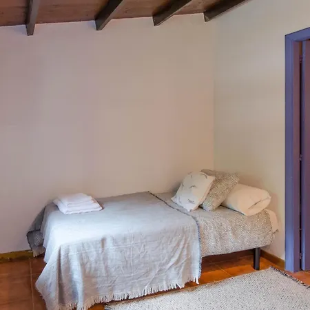 Fee4me Galician Families Only Farm stay *