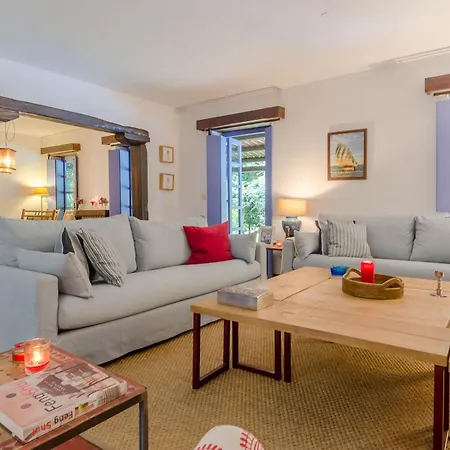 Fee4me Galician Families Only Farm stay *